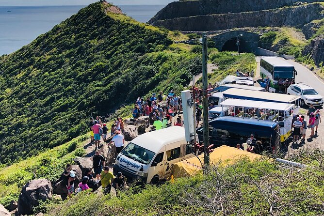 3 Hours Private Royal Highlight Tour in St. Kitts - Basseterre: old streets, public squares, and colonial-era buildings