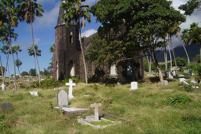 An Exciting, Scenic and Historical Island Tour - What the Guide Adds to the Drive