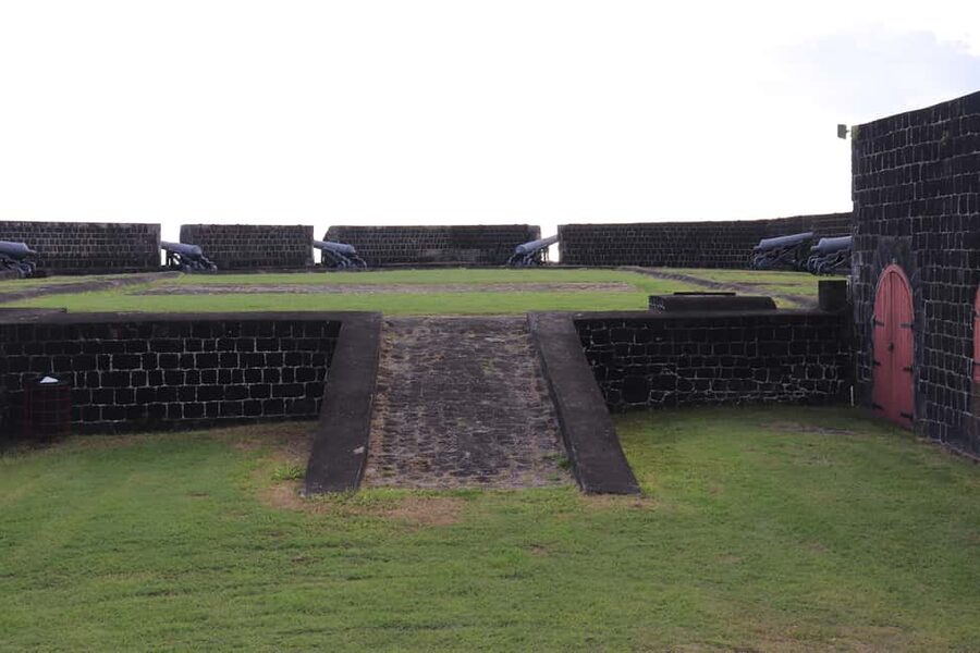 Basseterre: St. Kitts Highlights Driving Tour - Who should book this St. Kitts driving tour?