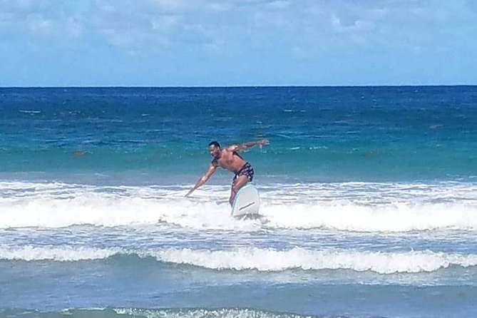 Beginner 2h Surf lesson - Learning to catch a first wave