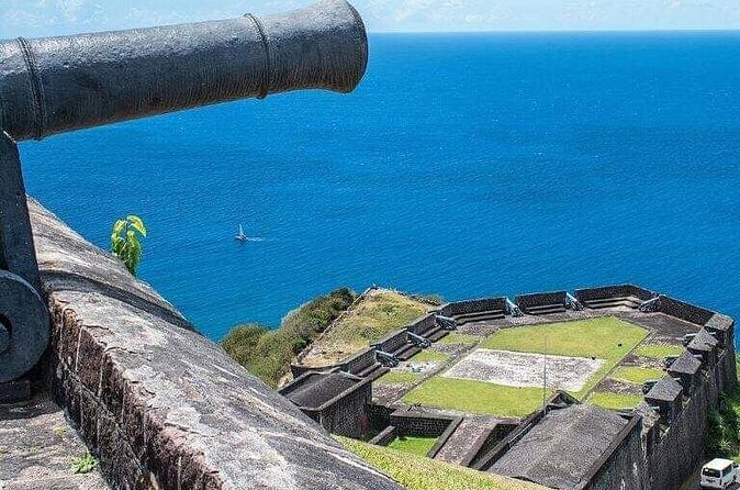 Best of St. Kitts Highlight Tour. - Romney Manor and the old Wingfield plantation