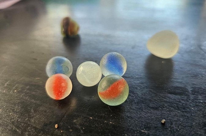 Hike St. Kitts: Sea Glass Discovery at Volcanic Beach - Guides who make the difference