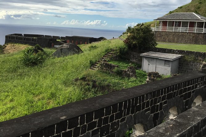 Scenic Romney Manor & Timothy Hill or Panoramic Brimstone Hill - Romney Manor and Caribelle Batik