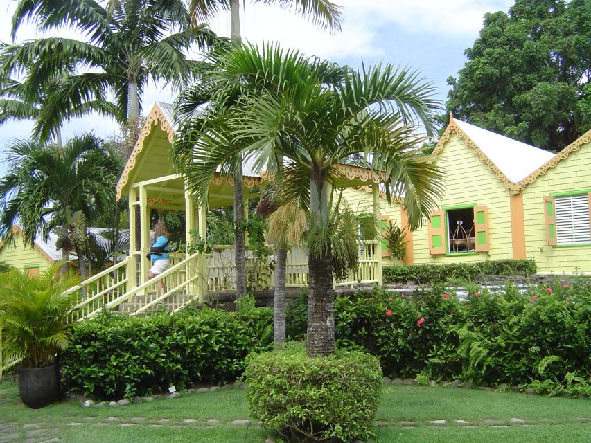 St. Kitts Island Half-Day Bus Tour - Romney Manor and the Caribelle Batik factory