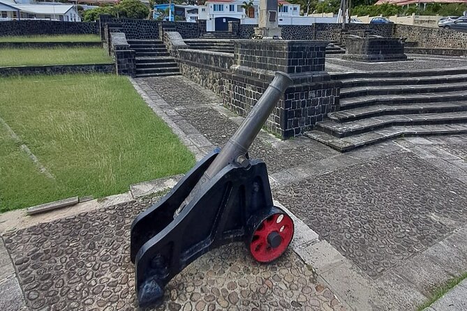 St. Kitts No Hustle No Hassle Private Tour with Don - Booking and practical details